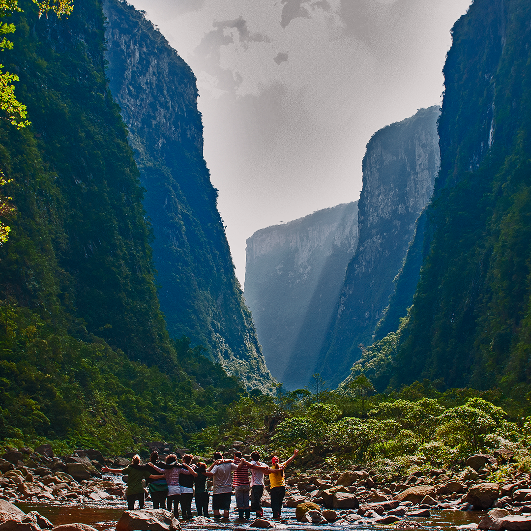 Rio Boi interior do canyon Itaimbezinho praiagrande NIK 4314Makito